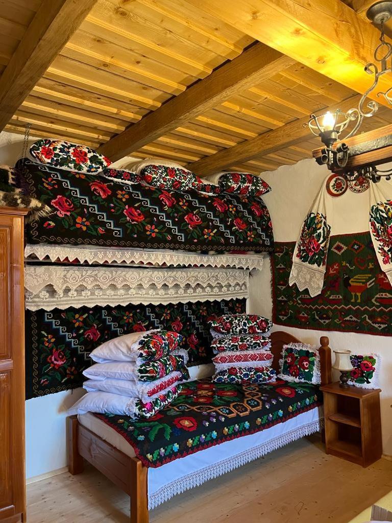 ホテル Casa Veche Breb 部屋 写真